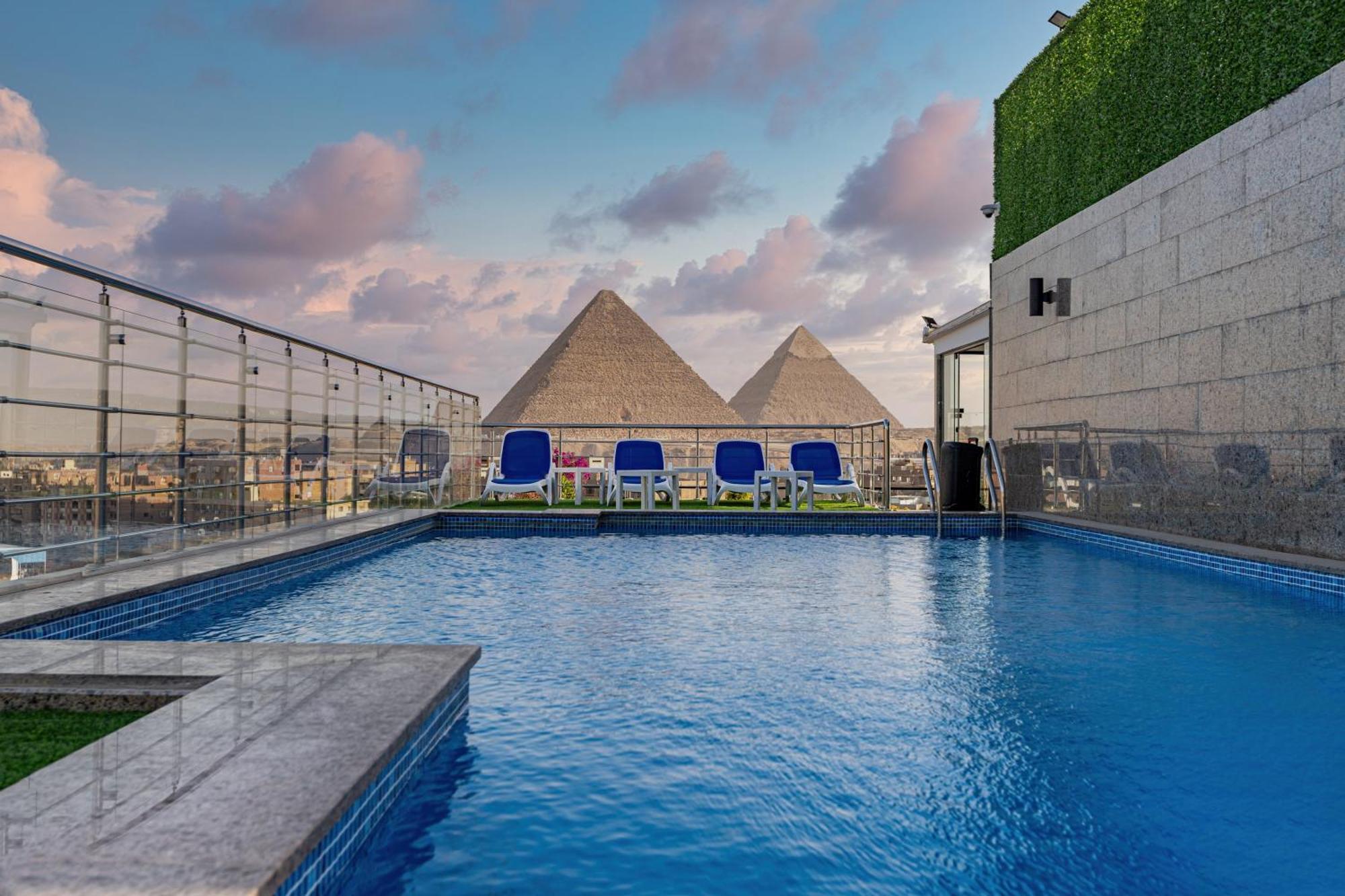 Pyramids Plateau Hotel Kafret el-Gabal Exteriör bild